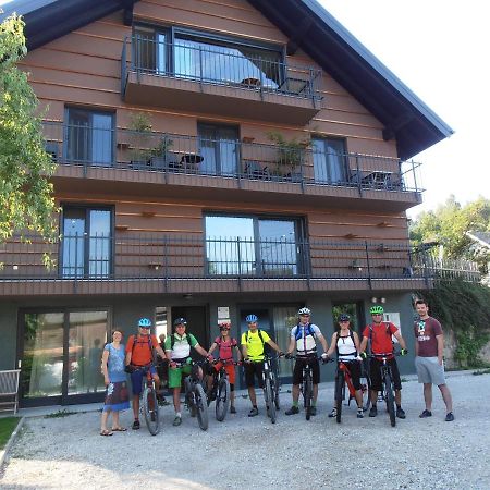 Bed & Breakfast Base Camp Krize Luaran gambar