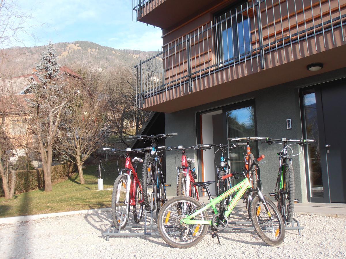 Bed & Breakfast Base Camp Krize Luaran gambar